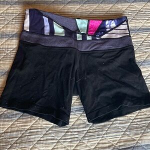 Lulu shorts size 4 reversible